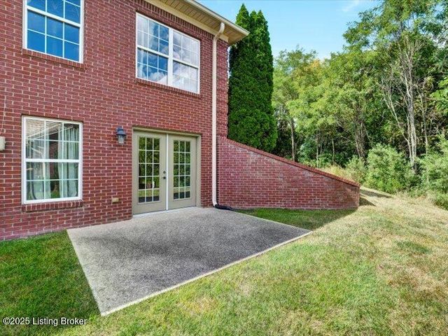17515 Vintage Cir, Louisville, KY 40245