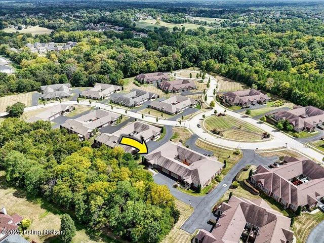 17515 Vintage Cir, Louisville, KY 40245