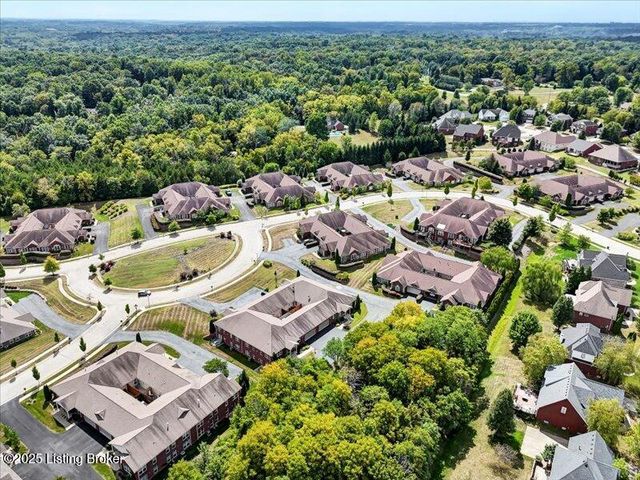 17515 Vintage Cir, Louisville, KY 40245