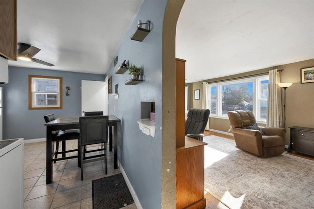 658 APPLETON ROAD, Menasha, WI 54952