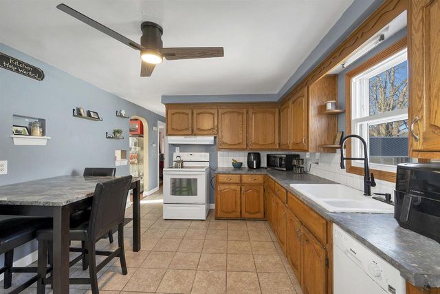 658 APPLETON ROAD, Menasha, WI 54952