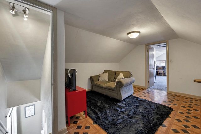 658 APPLETON ROAD, Menasha, WI 54952