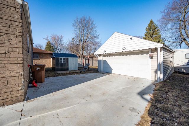 658 APPLETON ROAD, Menasha, WI 54952