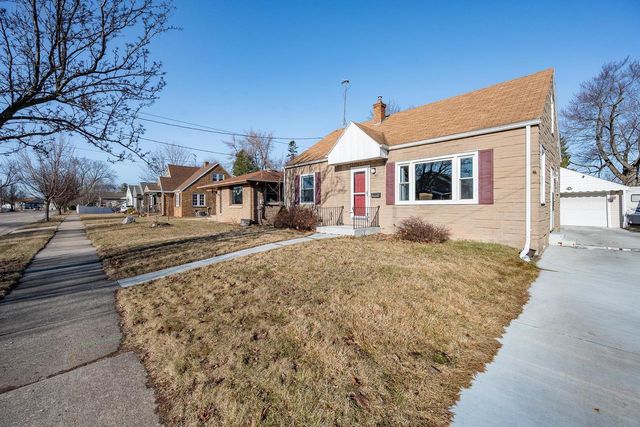 658 APPLETON ROAD, Menasha, WI 54952