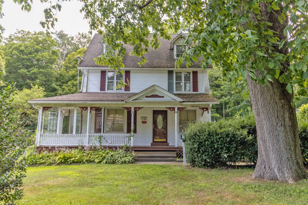 14 Main Street, East Hampton, CT 06424