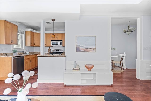 5 Newhill Place 2, Boston, MA 02127