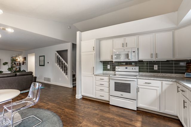 6547 Mallard Landing, Fishers, IN 46038