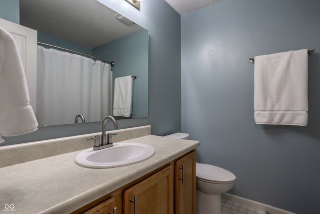 6547 Mallard Landing, Fishers, IN 46038