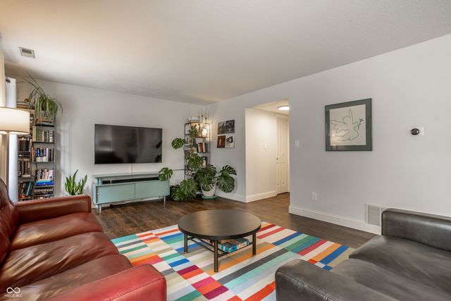6547 Mallard Landing, Fishers, IN 46038