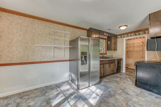 514 Piney Grove Road, Hampton, TN 37658