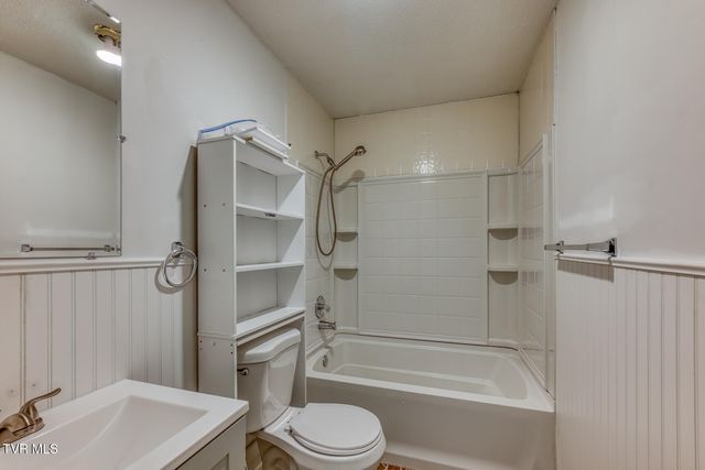 514 Piney Grove Road, Hampton, TN 37658