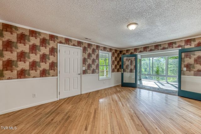 514 Piney Grove Road, Hampton, TN 37658