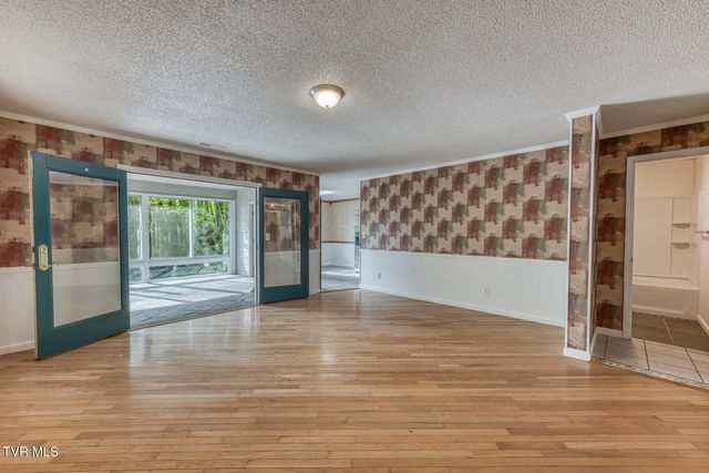 514 Piney Grove Road, Hampton, TN 37658