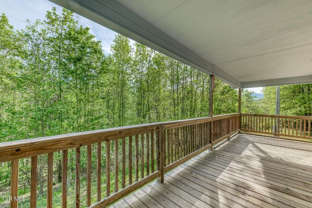 514 Piney Grove Road, Hampton, TN 37658