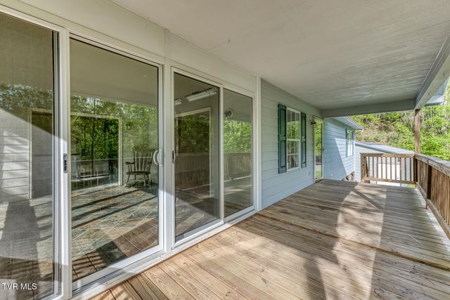 514 Piney Grove Road, Hampton, TN 37658