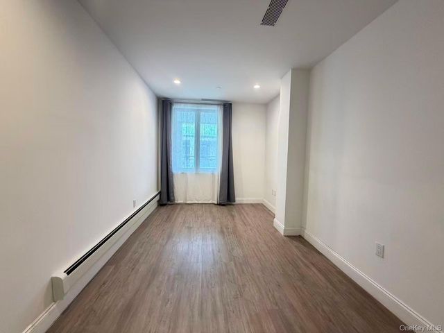 136-20 Booth Memorial Avenue 3K, Flushing, NY 11355