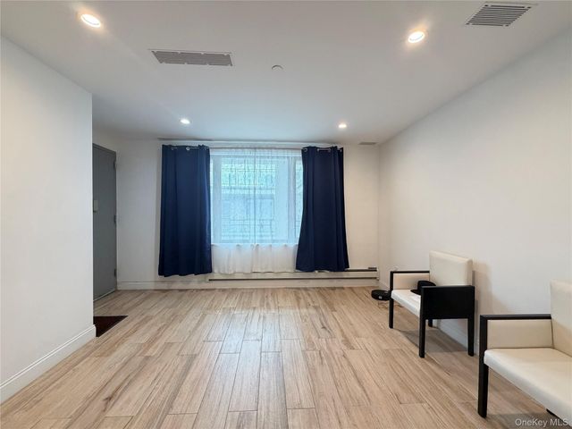 136-20 Booth Memorial Avenue 3K, Flushing, NY 11355