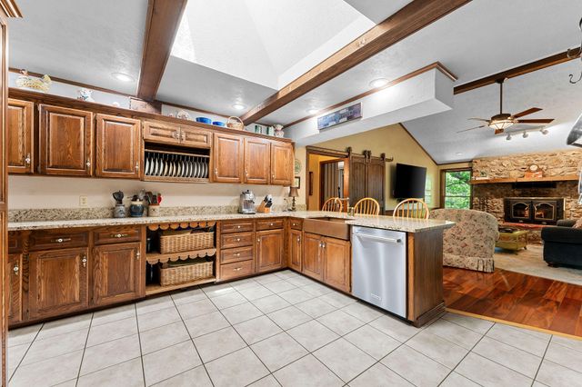 277 Arizona Drive, Branson, MO 65616