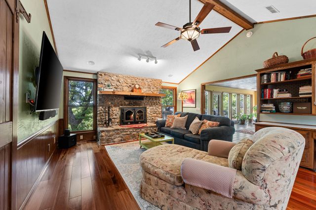 277 Arizona Drive, Branson, MO 65616