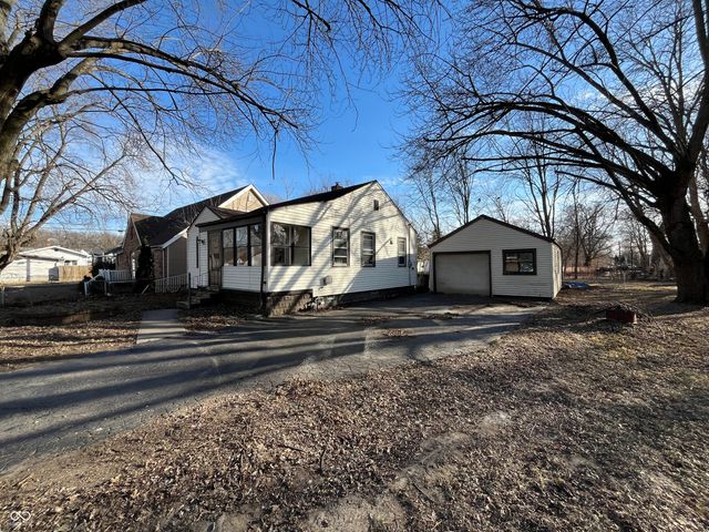17 W 40th Street, Anderson, IN 46013