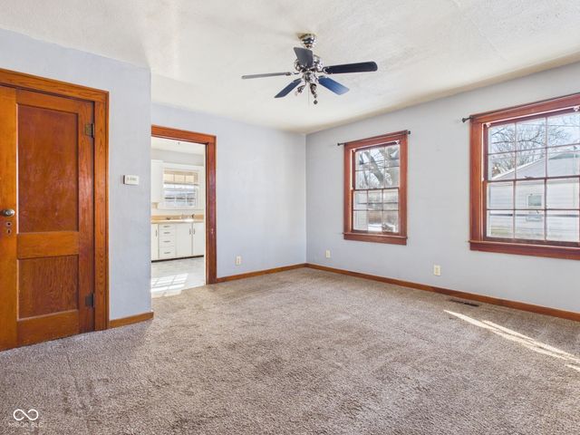 17 W 40th Street, Anderson, IN 46013