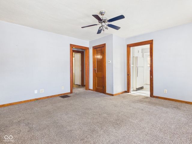 17 W 40th Street, Anderson, IN 46013