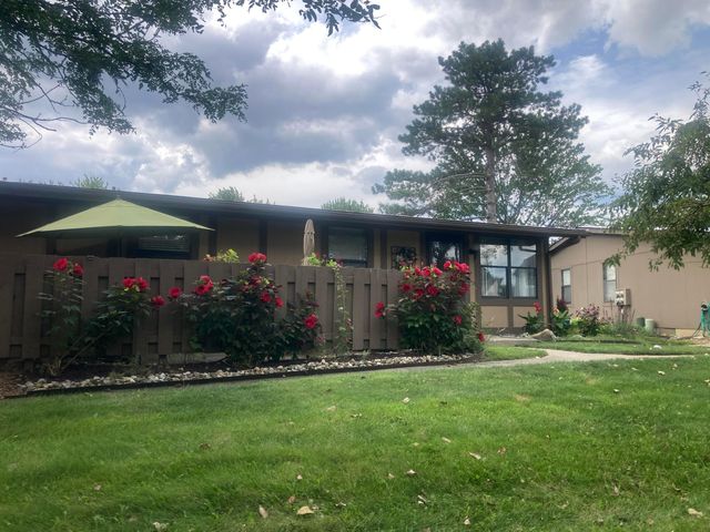 1748 Sunapple Way, Columbus, OH 43232