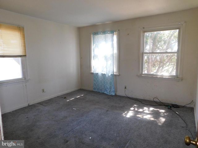 1205 BARTRAM AVE, Darby, PA 19023