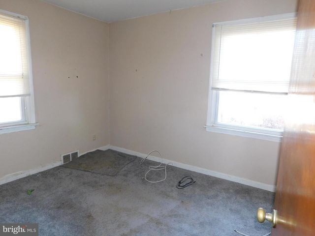 1205 BARTRAM AVE, Darby, PA 19023