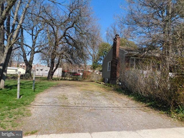 1205 BARTRAM AVE, Darby, PA 19023