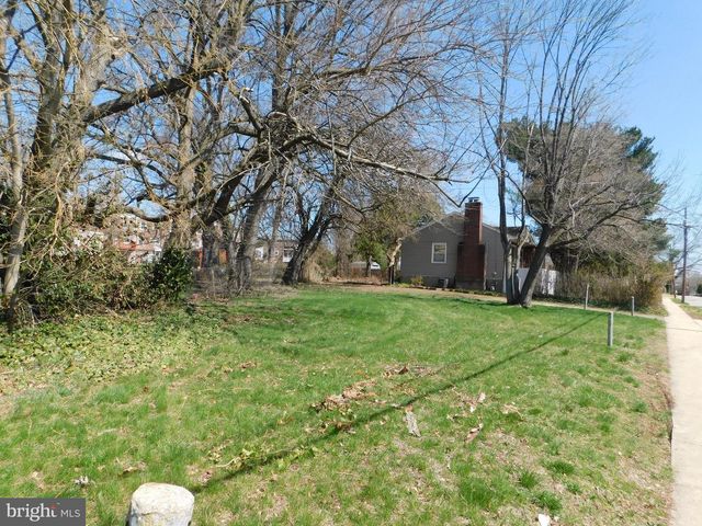 1205 BARTRAM AVE, Darby, PA 19023