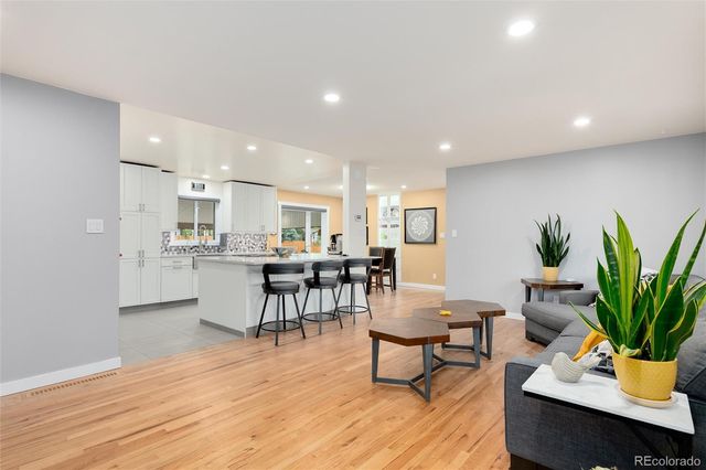 6801 S Marion Circle W, Centennial, CO 80122