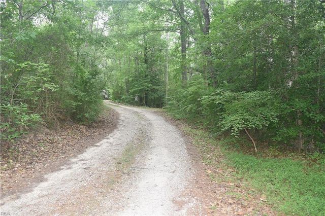 9269 Whispering Pines TRL, Windsor, VA 23487