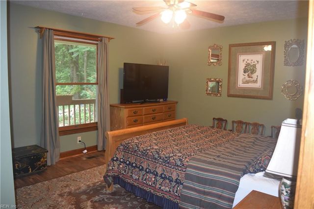 9269 Whispering Pines TRL, Windsor, VA 23487