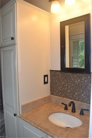9269 Whispering Pines TRL, Windsor, VA 23487