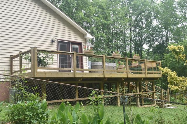 9269 Whispering Pines TRL, Windsor, VA 23487