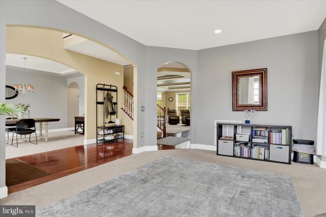 12 BELLA VISTA DR, Mechanicsburg, PA 17050