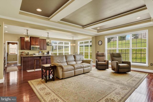 12 BELLA VISTA DR, Mechanicsburg, PA 17050