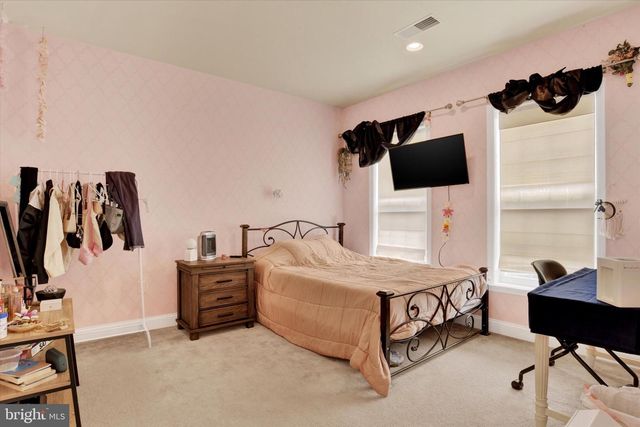 12 BELLA VISTA DR, Mechanicsburg, PA 17050