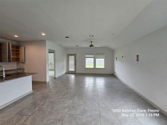 5002 Natchez Trace, Arcola, TX 77545