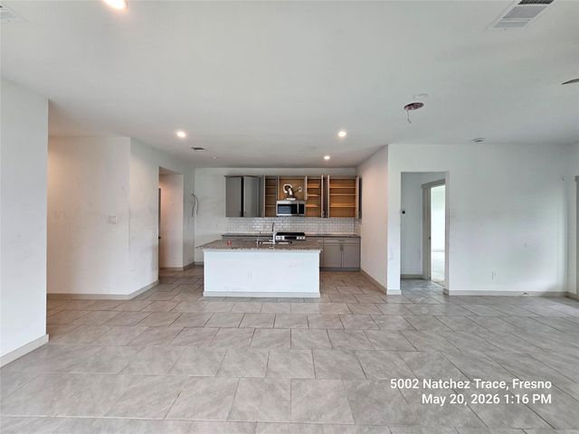 5002 Natchez Trace, Arcola, TX 77545