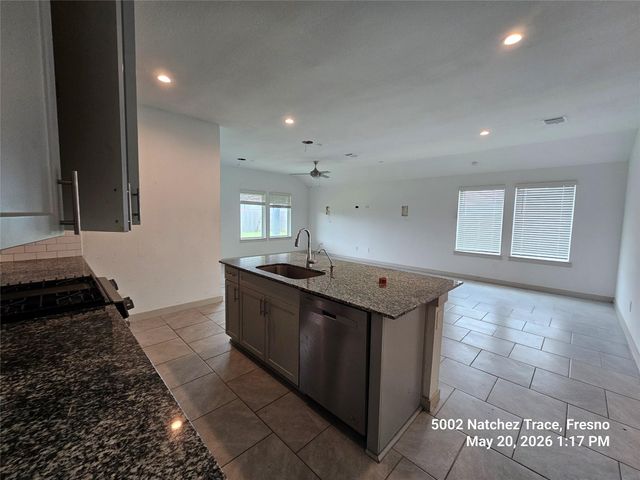 5002 Natchez Trace, Arcola, TX 77545