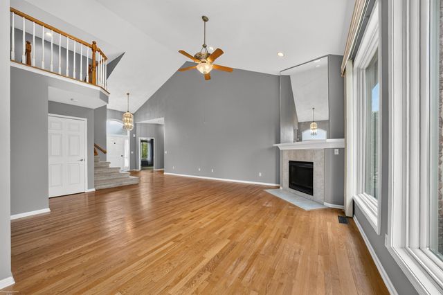 51251 Westwood Drive, Macomb Twp, MI 48042