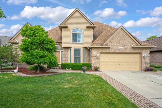 51251 Westwood Drive, Macomb Twp, MI 48042