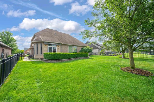 51251 Westwood Drive, Macomb Twp, MI 48042