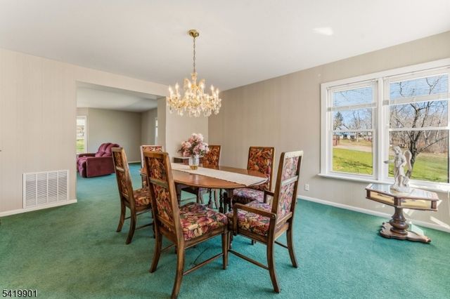 5 Leiv Eirikson Ave, Franklin Twp., NJ 08540