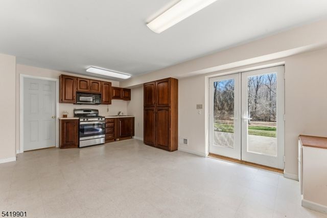 5 Leiv Eirikson Ave, Franklin Twp., NJ 08540
