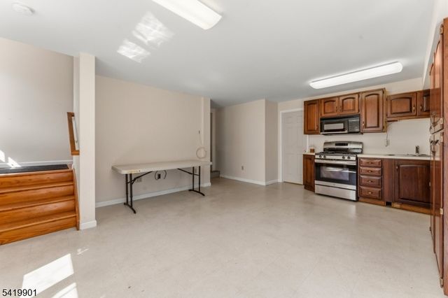 5 Leiv Eirikson Ave, Franklin Twp., NJ 08540