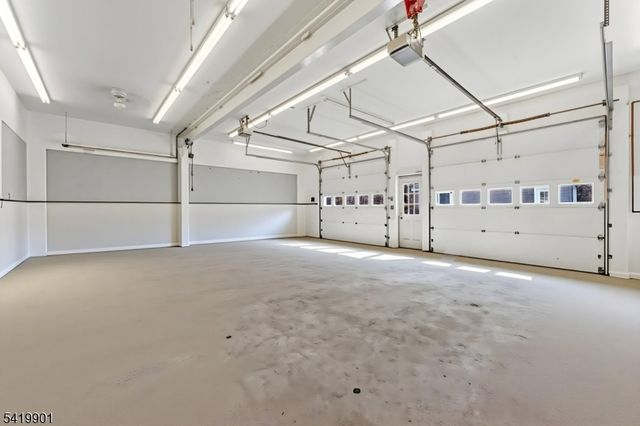 5 Leiv Eirikson Ave, Franklin Twp., NJ 08540