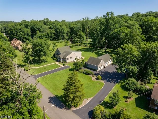 5 Leiv Eirikson Ave, Franklin Twp., NJ 08540